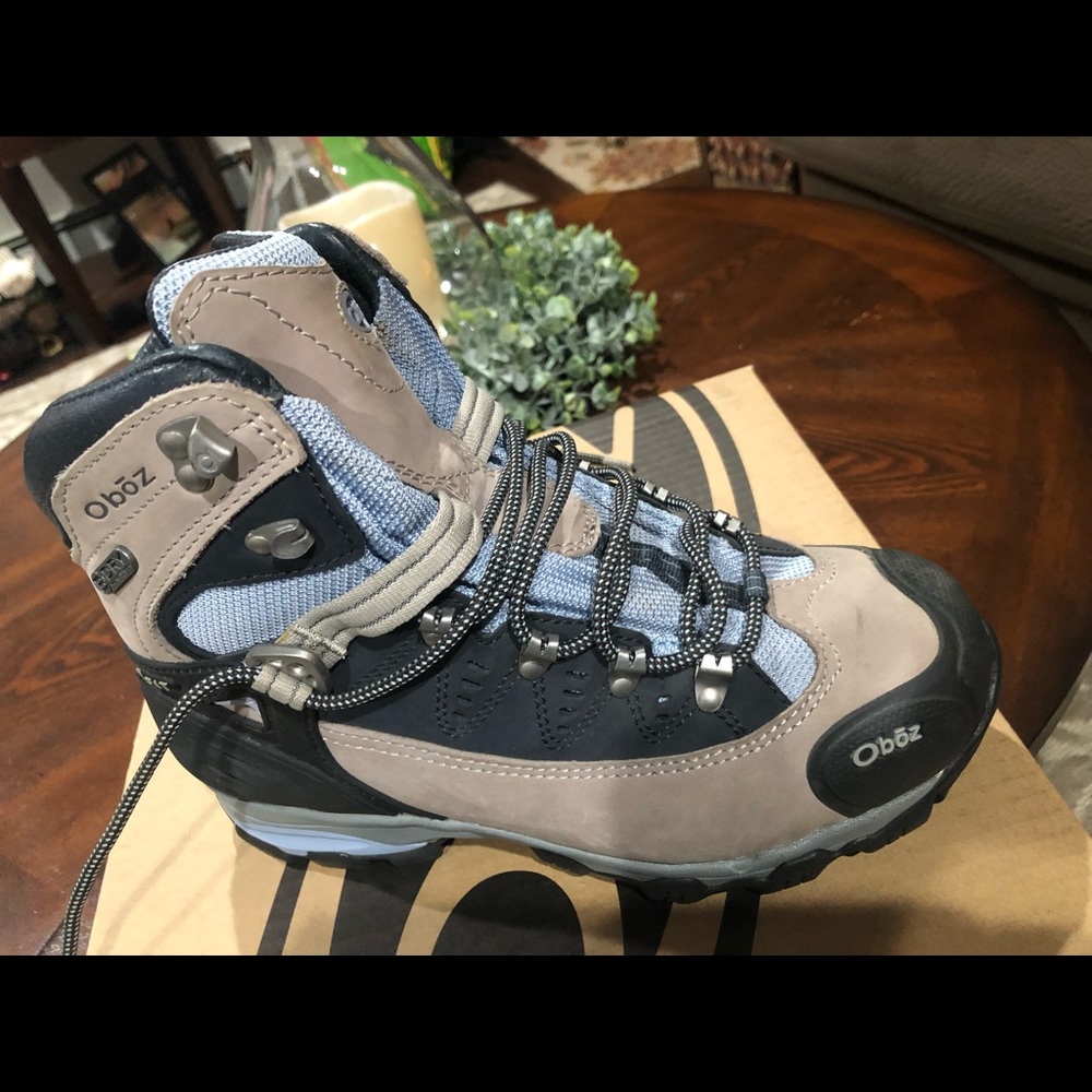 Oboz women’s hiking boots